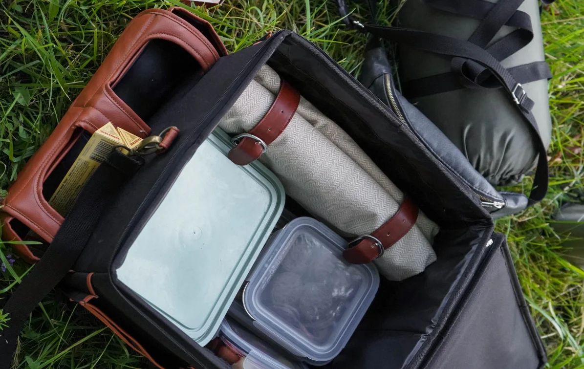 compact waterproof picnic blanket